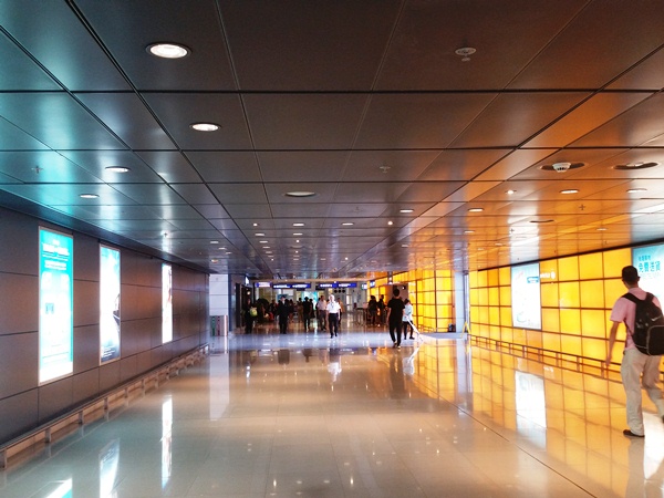 香港空港ターミナル2