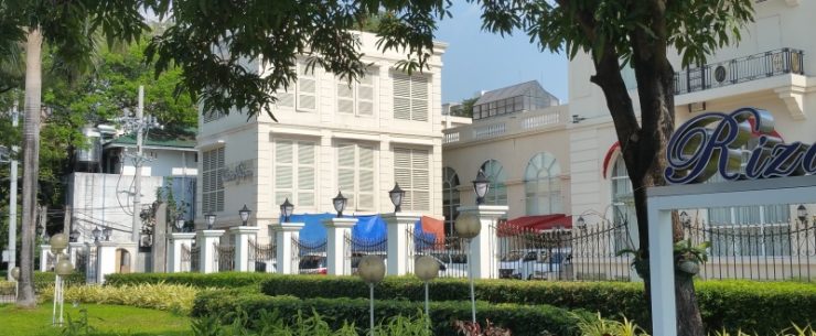 アーミー・ネイビークラブ隣のカジノ